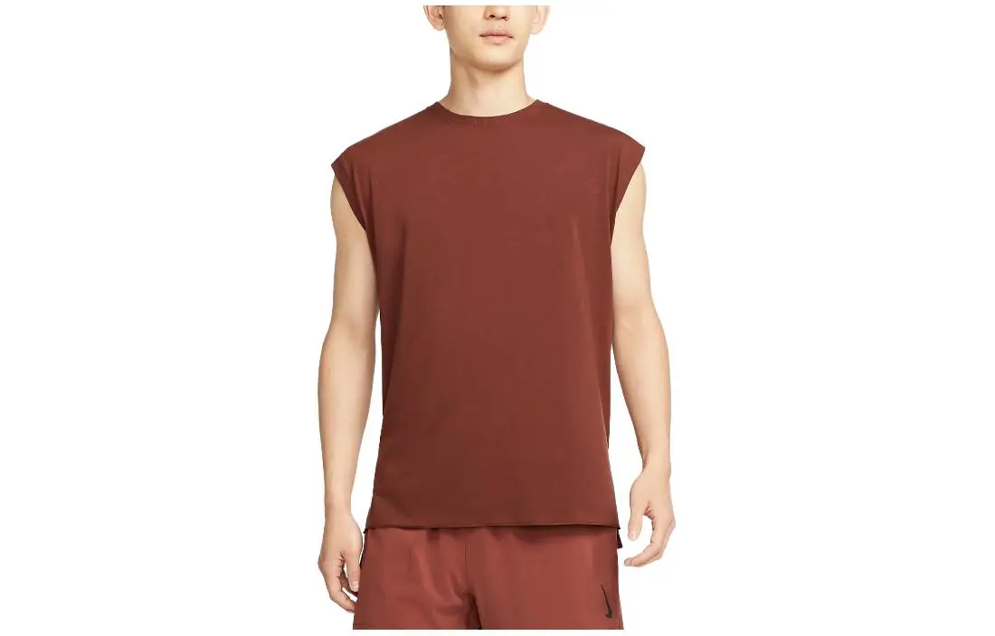 Nike T-Shirts Men's Brown Crew Neck Moderate Straight Fit