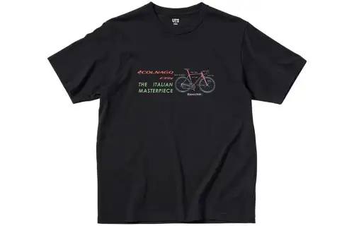 UNIQLO T Shirts Unisex Black Crew Neck Moderate Straight Fit