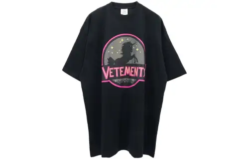 Vetements T Shirts Unisex Black Crew Neck Moderate Straight Fit