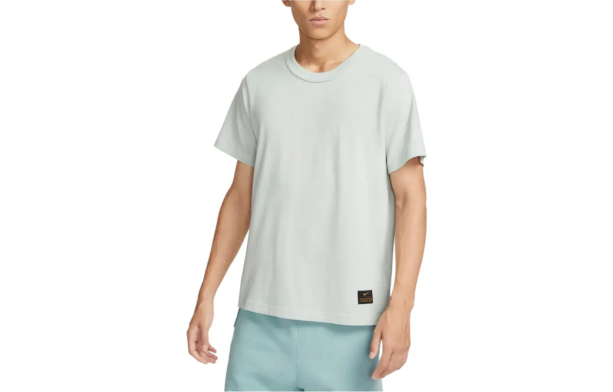 Nike T-Shirts Men's Light Silver Crew Neck Moderate Straight Fit