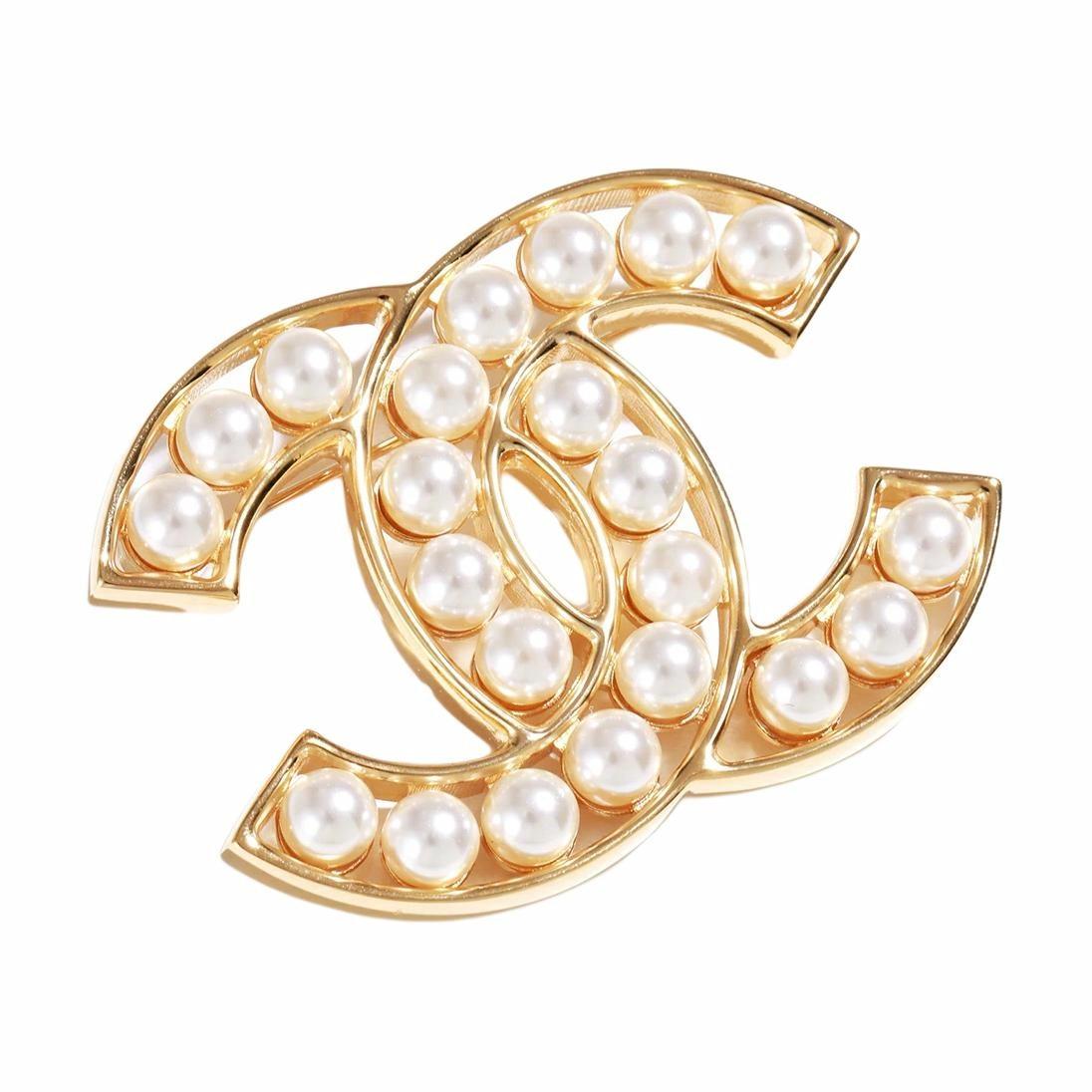 Женская брошь Chanel A64978 B14357 (золотая)