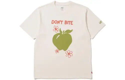 Levis T Shirts Unisex White Crew Neck Moderate Straight Fit