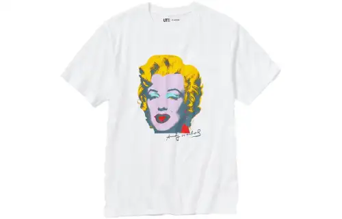 UNIQLO T Shirts Unisex White Crew Neck Moderate Straight Fit