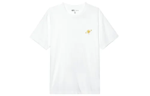 UNIQLO T Shirts Unisex White Crew Neck Moderate Straight Fit