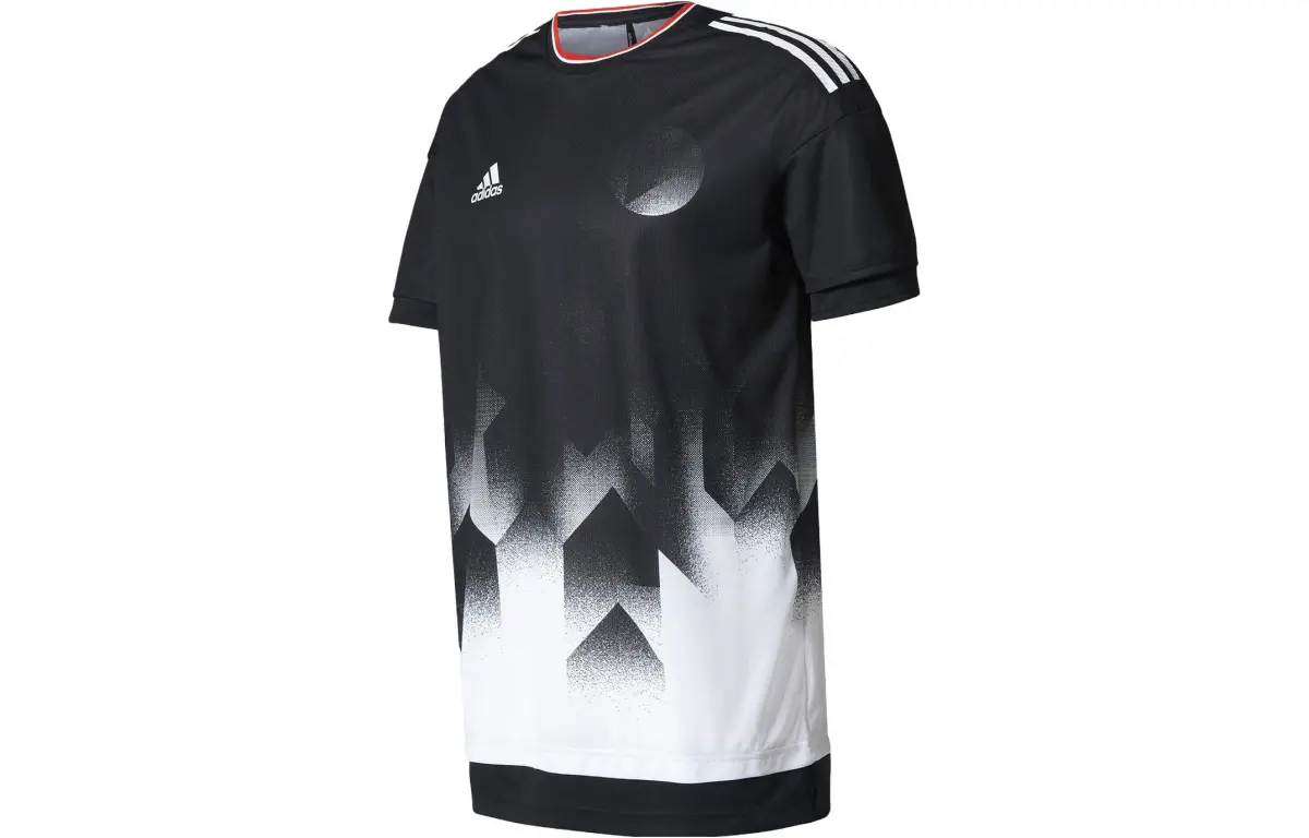 Adidas T-Shirts Men's Black Crew Neck Moderate Straight Fit