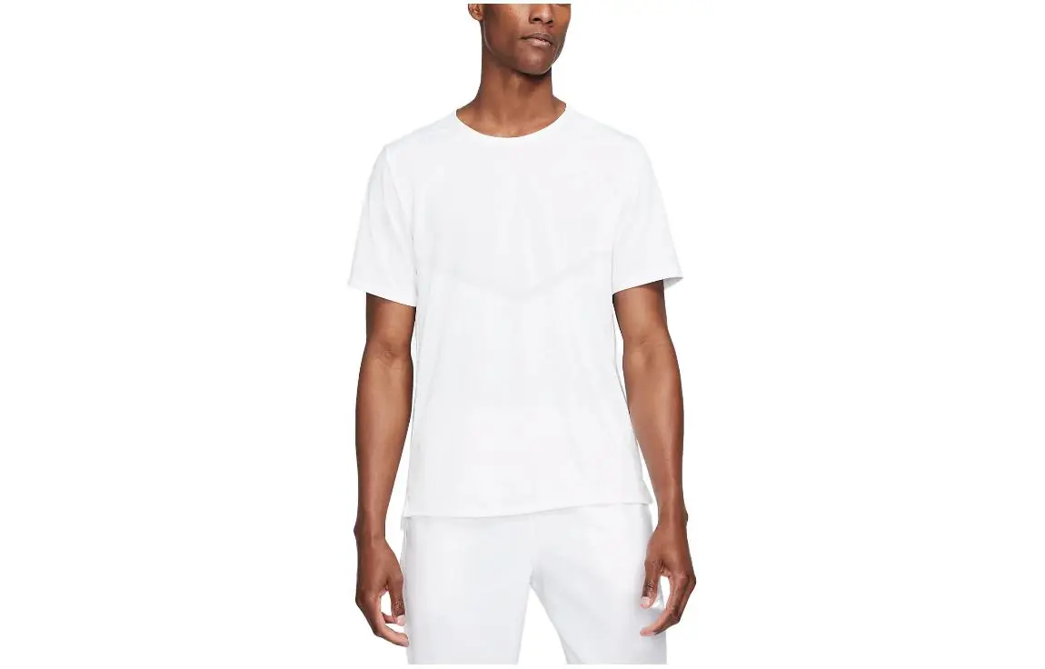 Nike T-Shirts Men's White Crew Neck Moderate Straight Fit