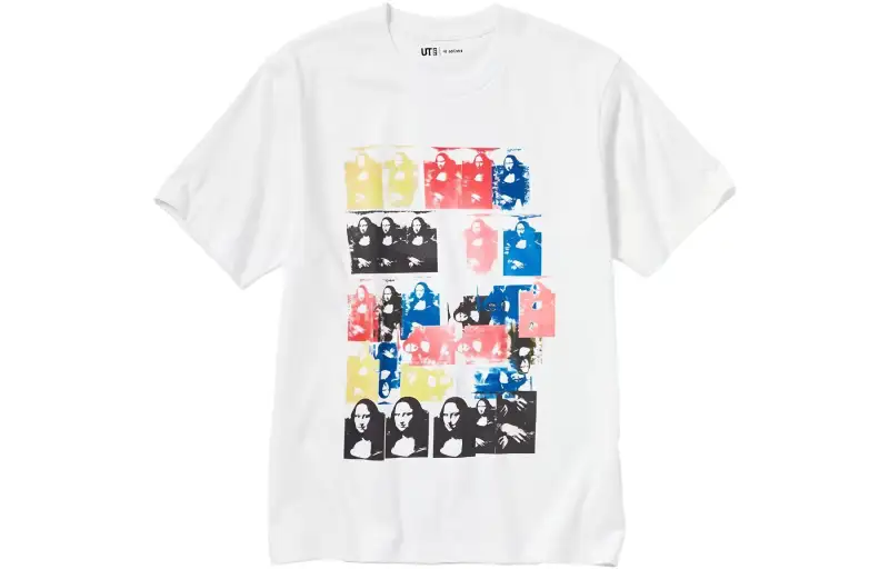 UNIQLO T Shirts Unisex White Crew Neck Moderate Straight Fit