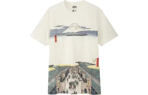 UNIQLO T Shirts Unisex Ivory Crew Neck Moderate