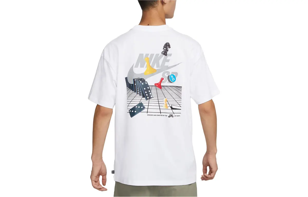 Nike T-Shirts Men's White Crew Neck Moderate Straight Fit