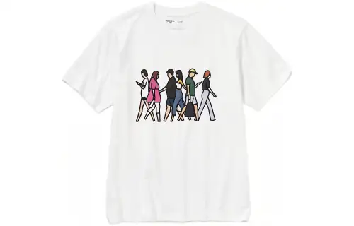 UNIQLO T Shirts Unisex White Crew Neck Moderate Straight Fit