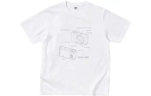UNIQLO T Shirts Unisex White Crew Neck Moderate Straight Fit