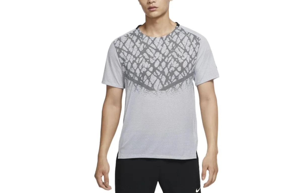 Nike T-Shirts Men's Gray Crew Neck Moderate