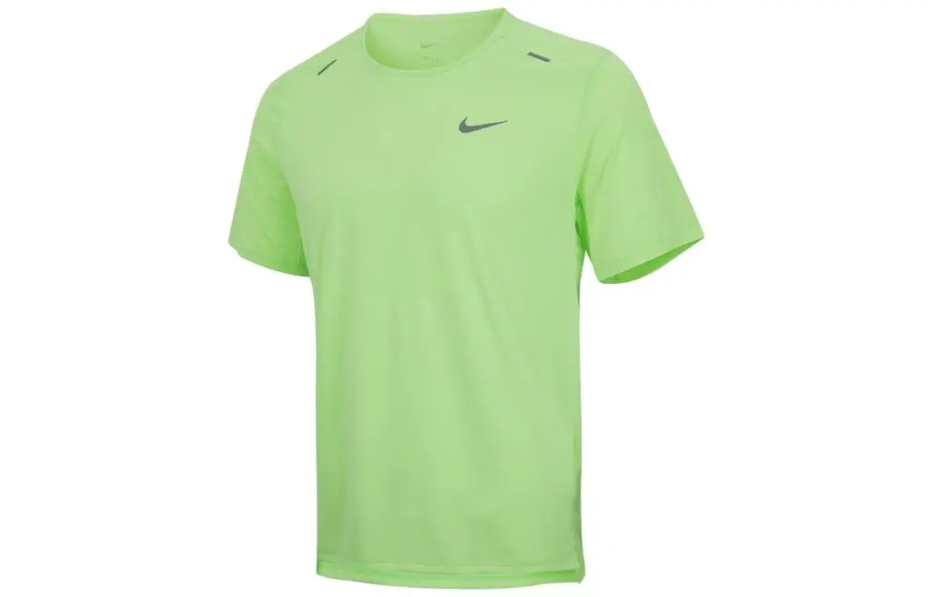 Nike T-Shirts Men's Green Crew Neck Moderate Straight Fit