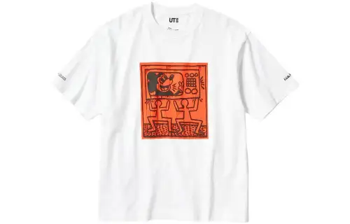 UNIQLO T Shirts Unisex White Crew Neck Moderate Straight Fit
