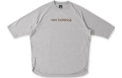 New Balance Raglan T Simple T Shirts Unisex Gray Crew Neck Moderate Straight Fit