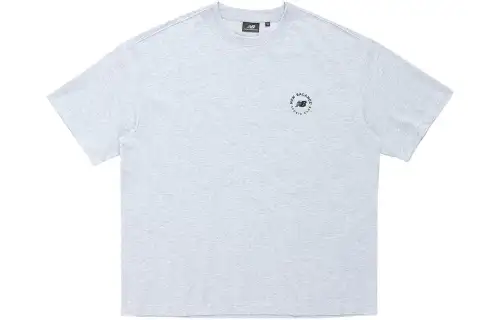 New Balance T Shirts Men's White Crew Neck Moderate Straight Fit