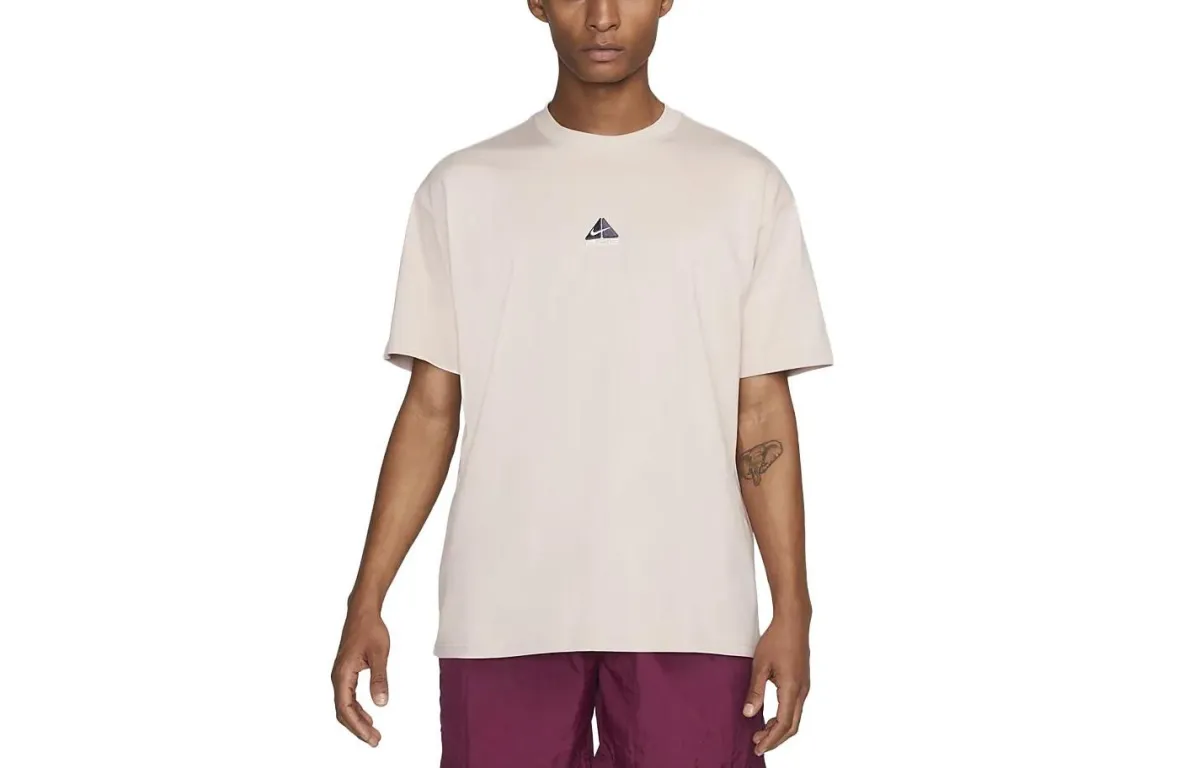 Nike T-Shirts Men's Flesh Crew Neck Moderate Straight Fit