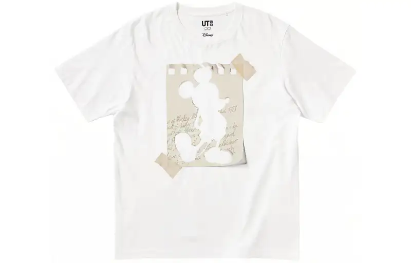 UNIQLO T Shirts Unisex White Crew Neck Moderate Straight Fit