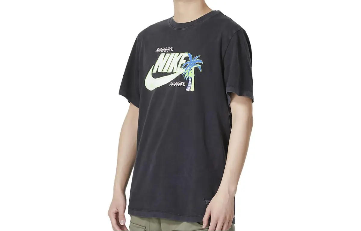 Nike T-Shirts Men's Black Crew Neck Moderate Straight Fit