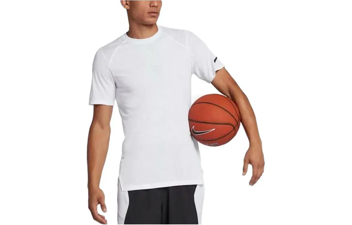 Nike T-Shirts Men's White Crew Neck Moderate Straight Fit