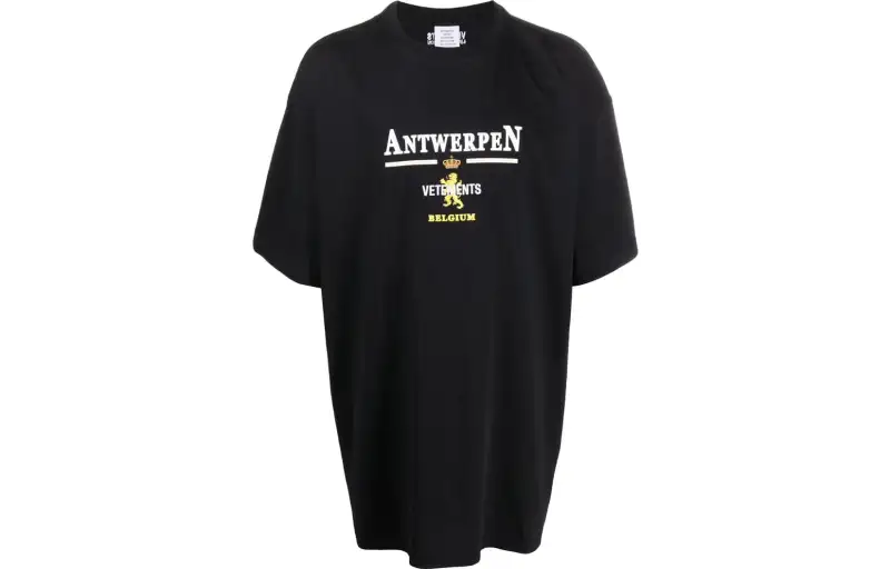 Vetements T Shirts Men's Black Crew Neck Moderate Straight Fit