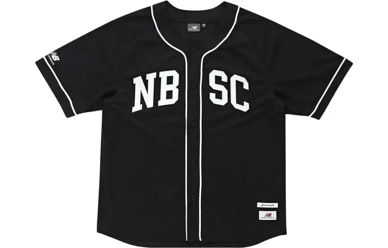 New Balance T Shirts Men's Black Crew Neck Moderate Straight Fit