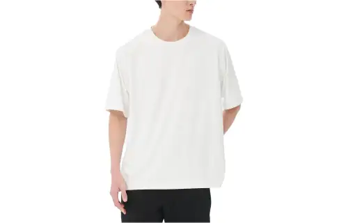 New Balance T Shirts Men's White Crew Neck Moderate Straight Fit