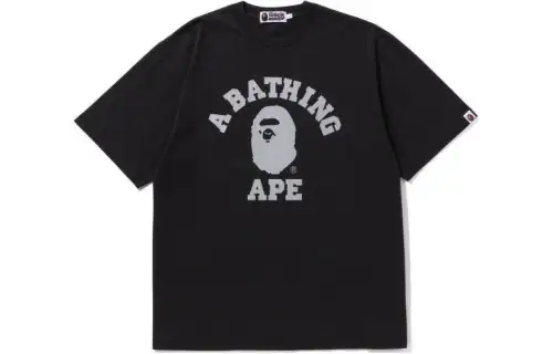 A BATHING APE ® Logo print T shirt