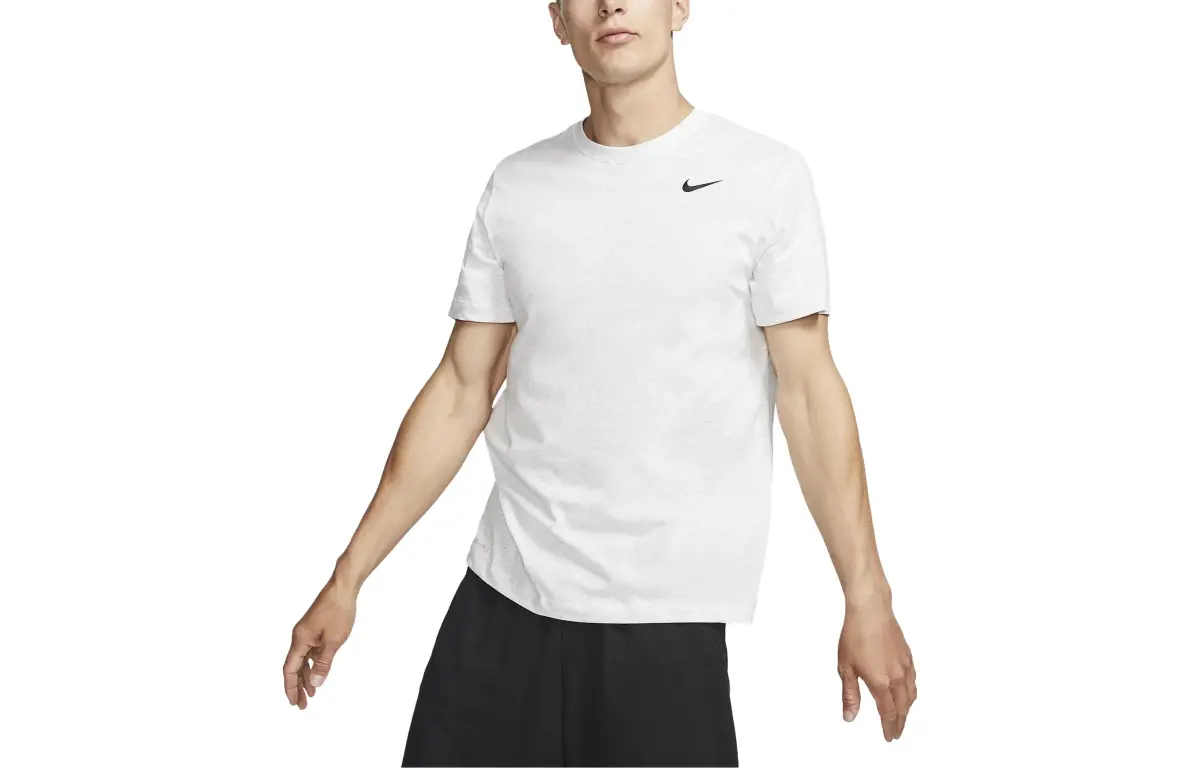Nike T-Shirts Men's White Crew Neck Moderate Straight Fit