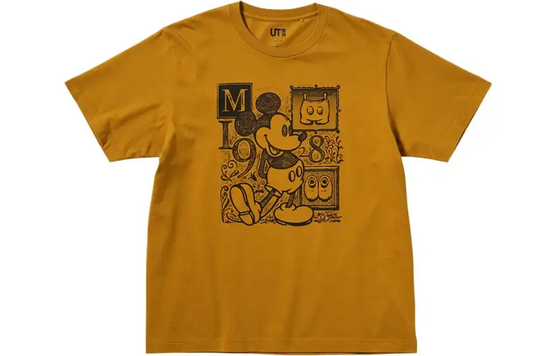 UNIQLO T Shirts Unisex Light Umber Crew Neck Moderate Straight Fit