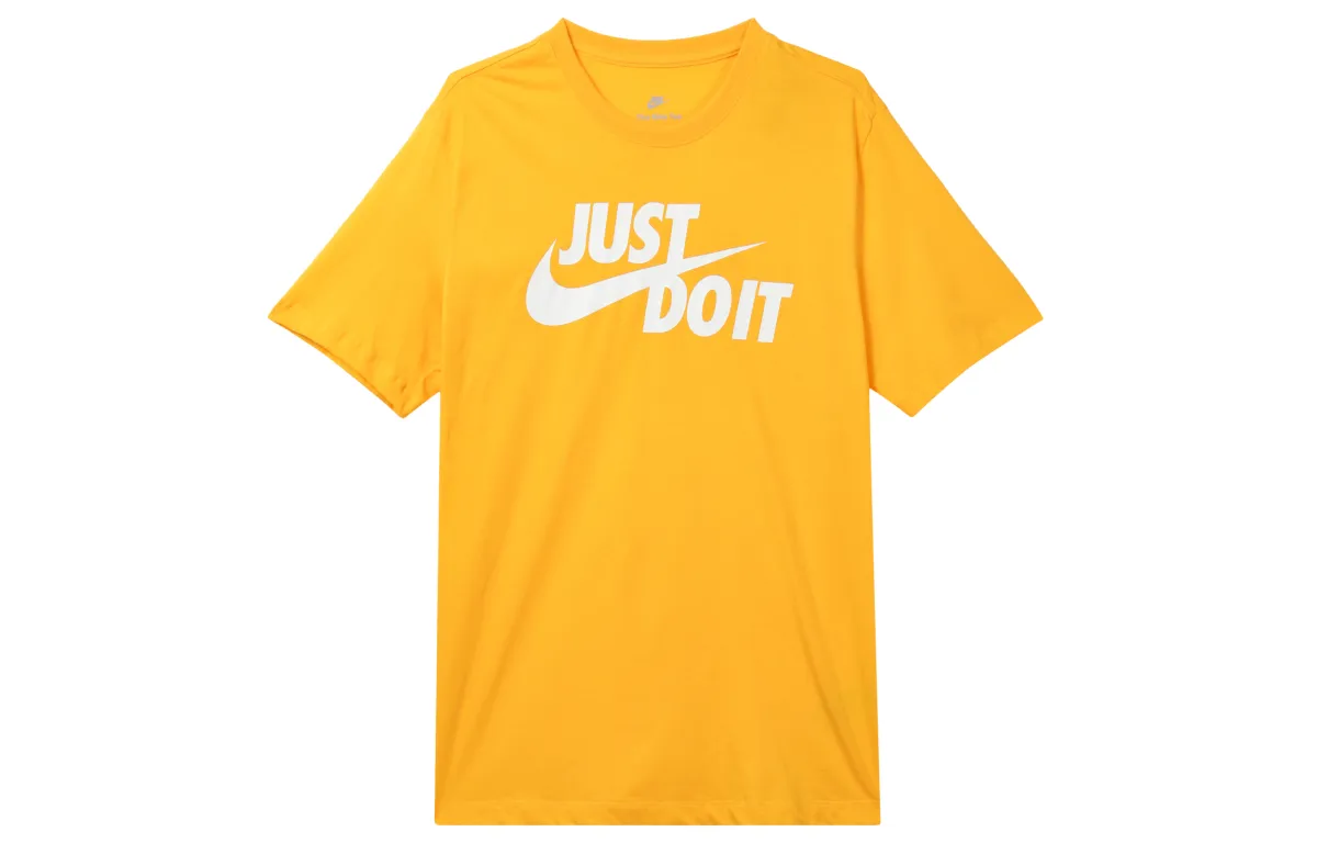 Nike T-Shirts Men's Gold Crew Neck Moderate Straight Fit