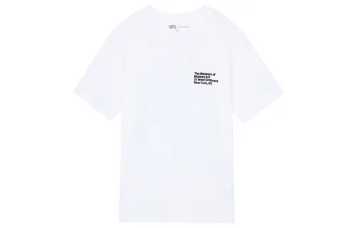 UNIQLO T Shirts Unisex White Crew Neck Moderate Straight Fit