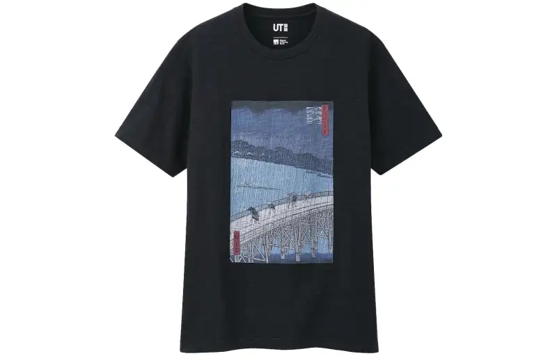 UNIQLO T Shirts Men's Navy Blue Crew Neck Moderate Straight Fit