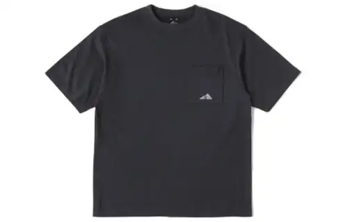 New Balance T Shirts Men's Black Crew Neck Moderate Straight Fit
