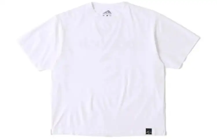 New Balance T Shirts Men's White Crew Neck Thin Straight Fit