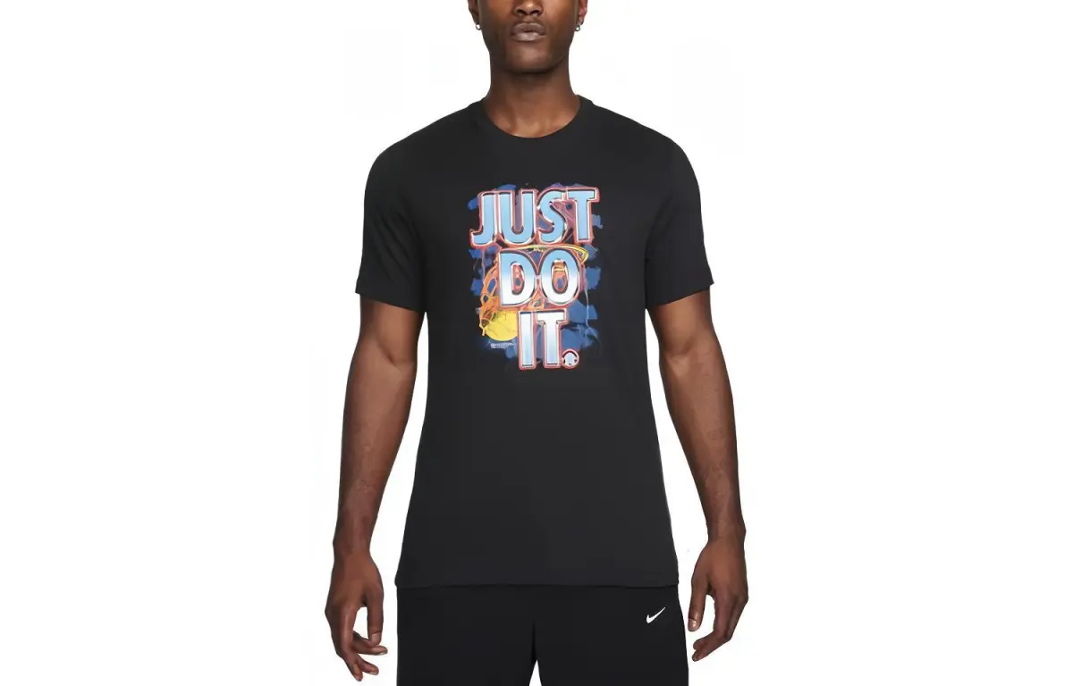 Nike T-Shirts Men's Black Crew Neck Moderate Straight Fit