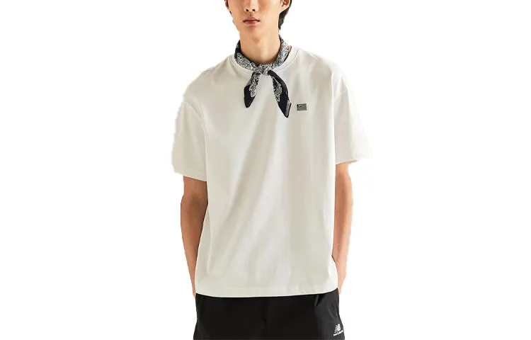 New Balance T Shirts Men's White Crew Neck Moderate Straight Fit