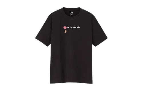 UNIQLO T Shirts Unisex Black Crew Neck Moderate