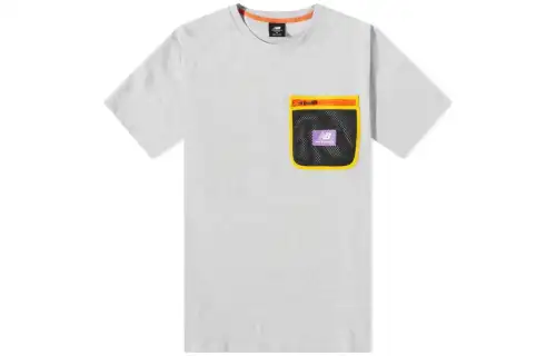 New Balance T Shirts Men's White Crew Neck Moderate Straight Fit