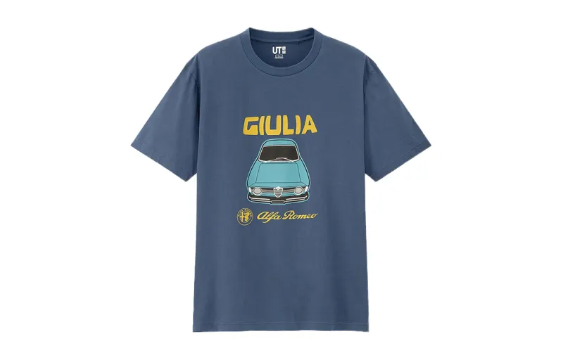 UNIQLO T Shirts Men's Blue Crew Neck Moderate Straight Fit