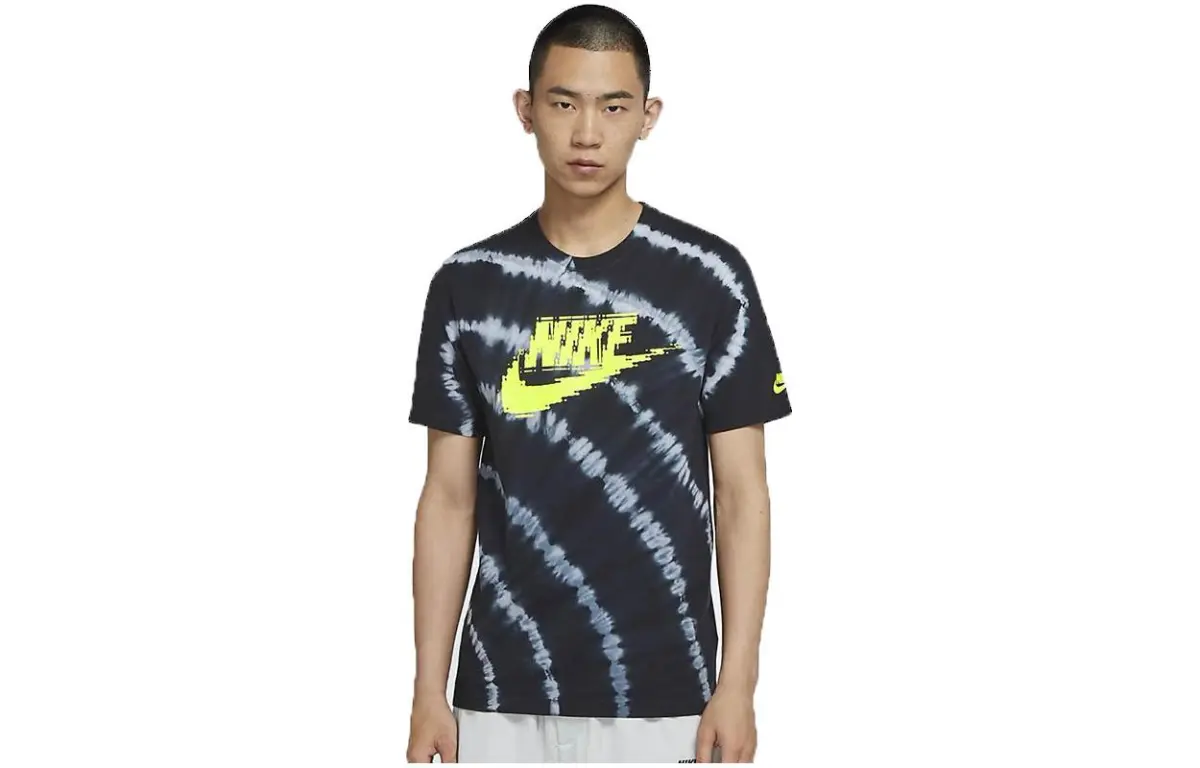 Nike T-Shirts Men's Black Crew Neck Moderate Straight Fit