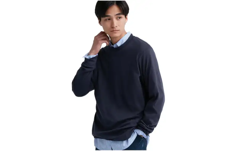 UNIQLO T Shirts Men's Navy Blue Crew Neck Moderate Straight Fit