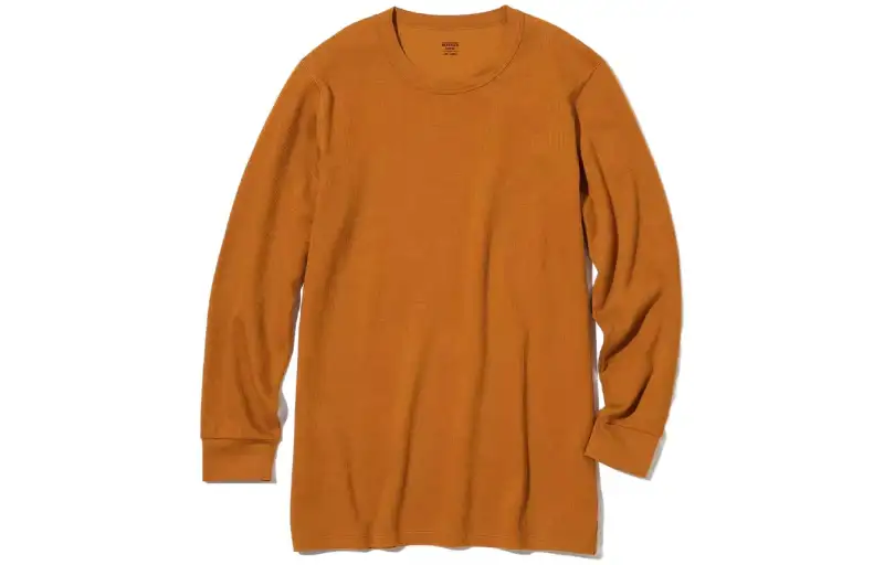 UNIQLO T Shirts Men's Mango Yellow Crew Neck Moderate Straight Fit