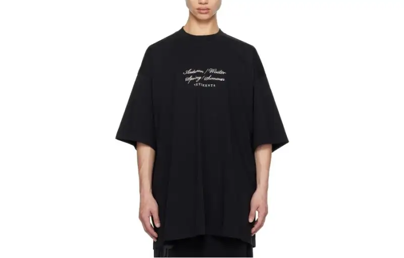 Vetements T Shirts Men's Black Crew Neck Moderate Straight Fit