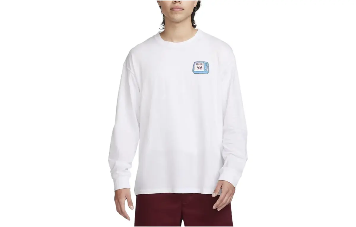 Nike T-Shirts Men's White Crew Neck Moderate Straight Fit