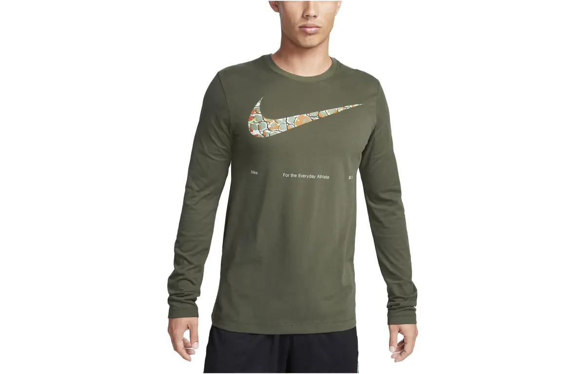 Nike T-Shirts Men's Green Crew Neck Moderate Straight Fit