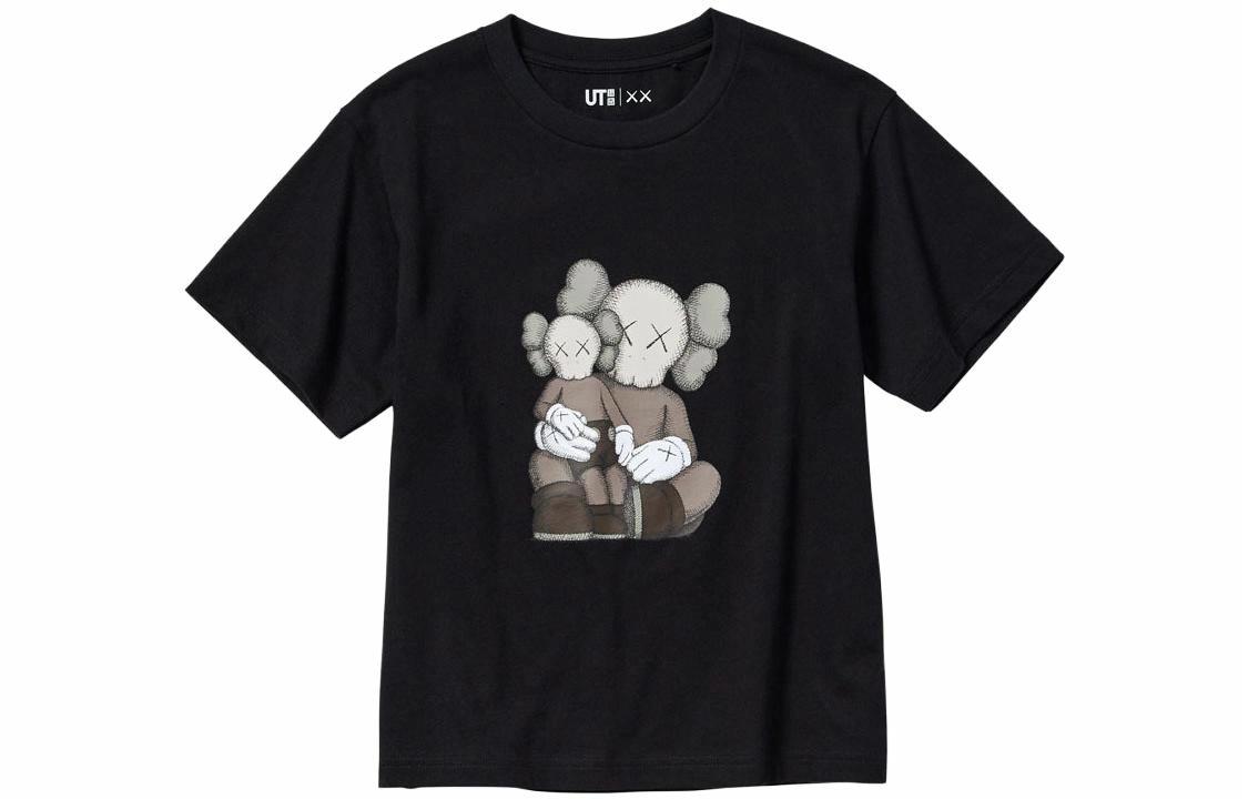 Футболка UNIQLO x KAWS (черная)