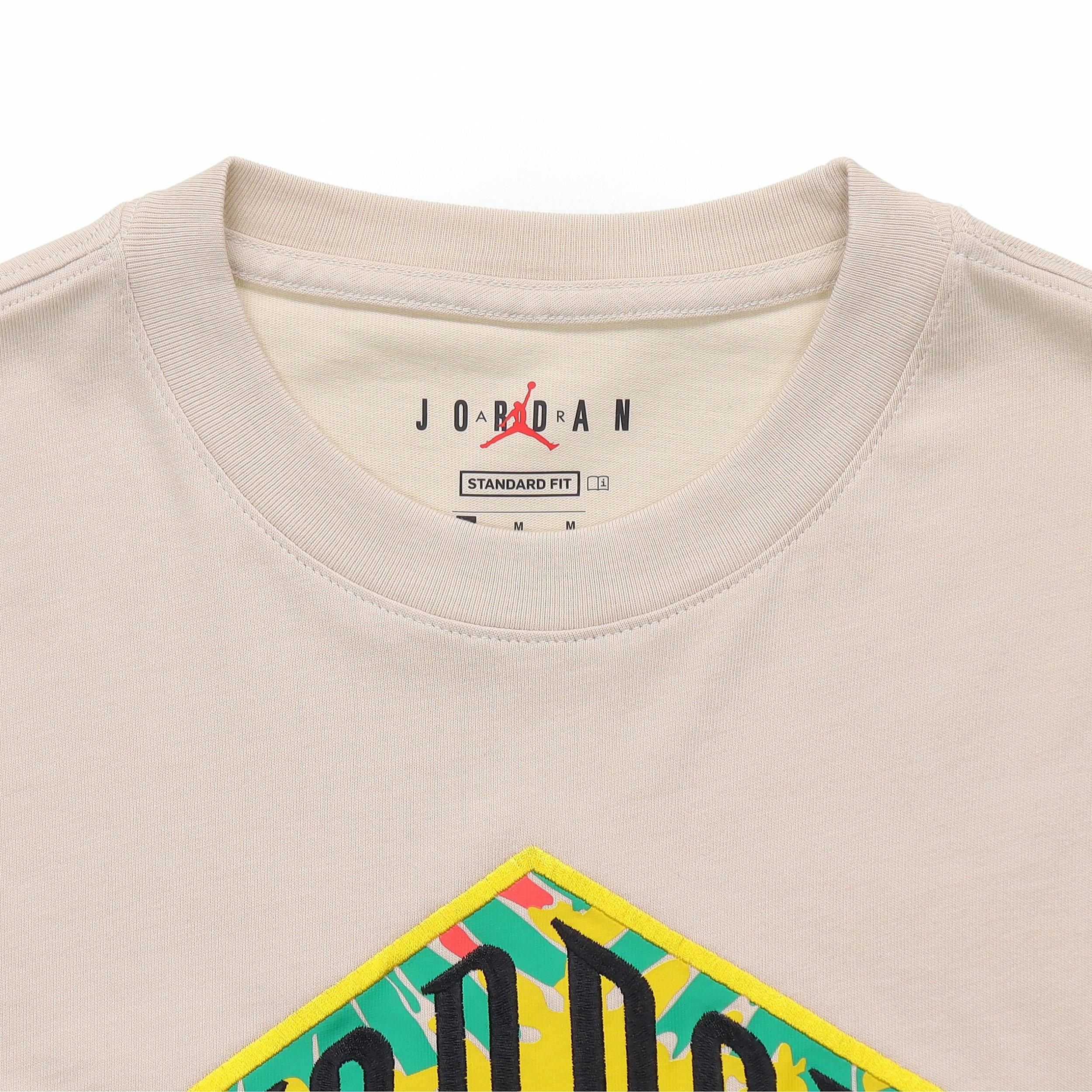 Мужская футболка Jordan Sport DNA (бежевая) — фото 4