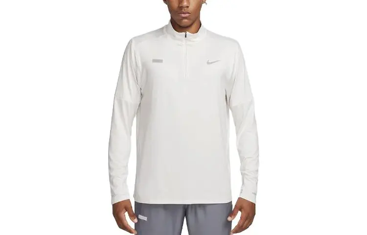 Nike T-Shirts Men's White Stand Collar Moderate Straight Fit