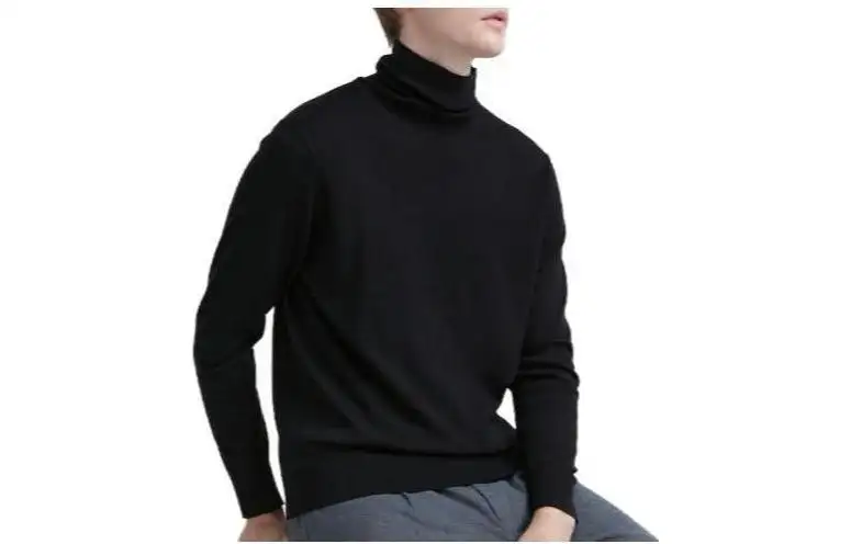 UNIQLO T Shirts Unisex Black Turtleneck Moderate